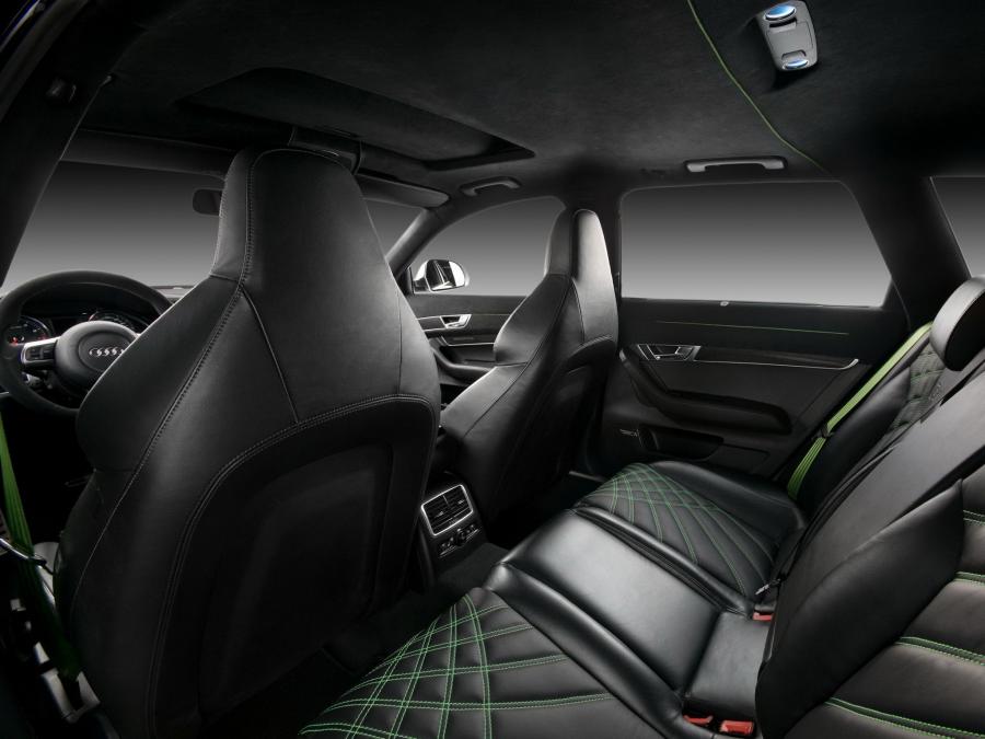 Интерьер Audi RS6 Avant by Vilner Studio (C6) 2012 года  (фото 2 из 8)